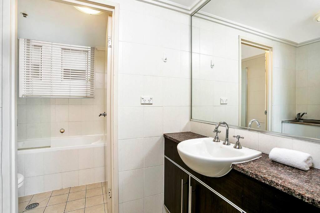 Apartment Ns504 - Comfort And Convenience In North Sydney